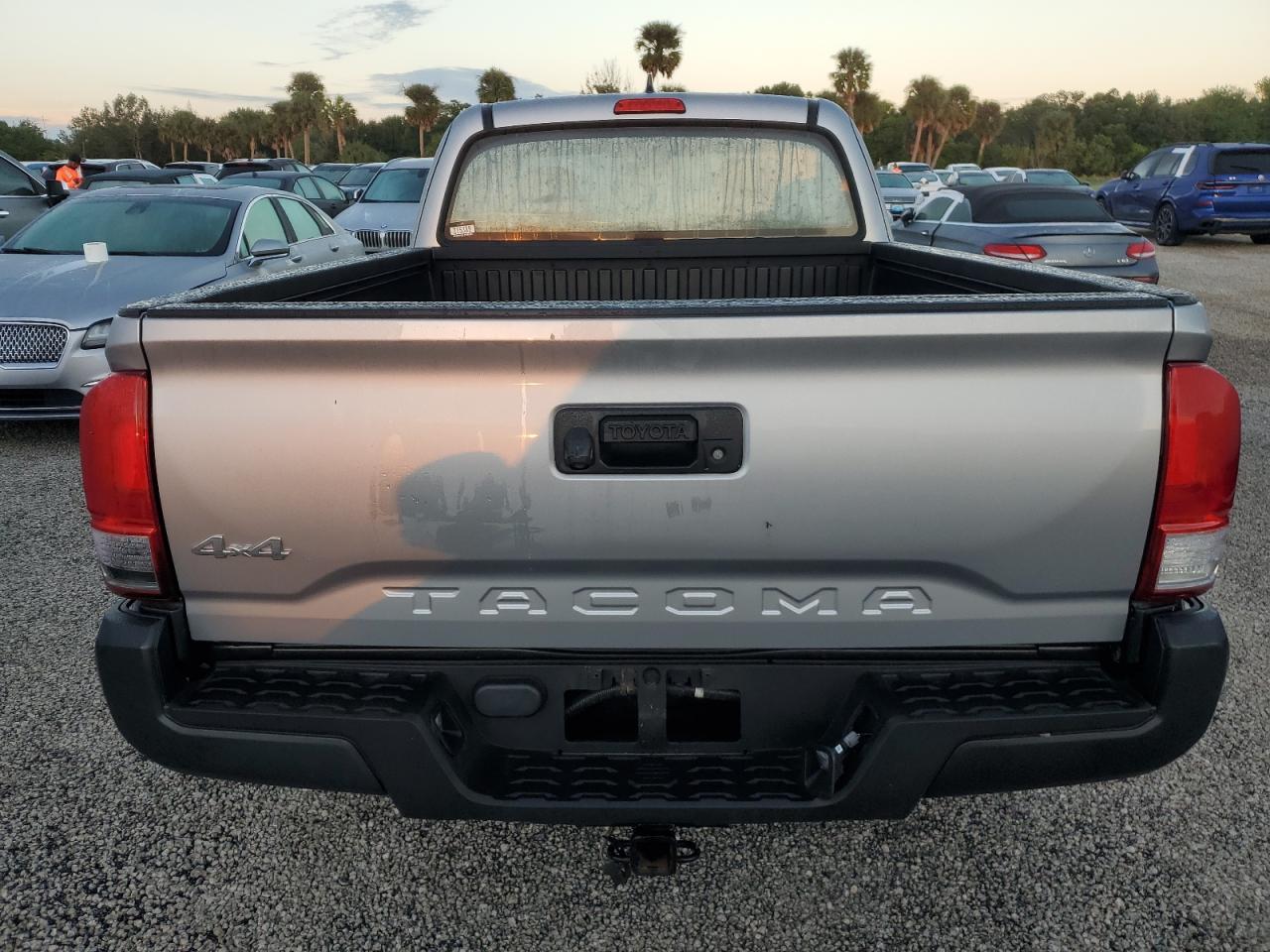 2017 Toyota Tacoma VIN 5TFSX5EN1HX052262 Copart auction photo, water/flood damage thumbnail 6