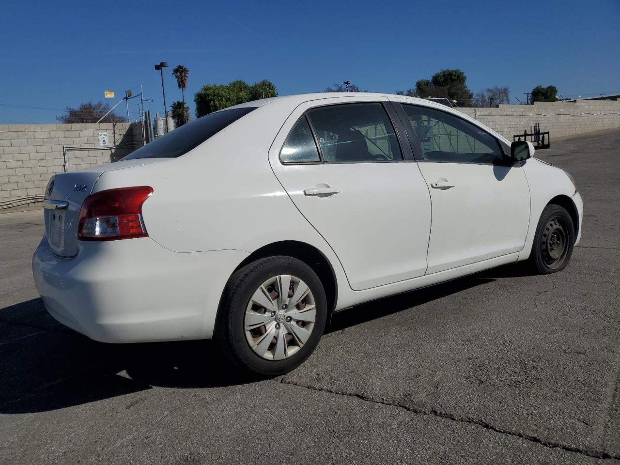 2011 Toyota Yaris VIN JTDBT4K38BL003227 Copart auction photo, front end / side damage thumbnail 3