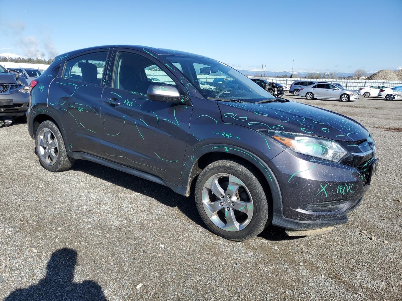 2018 Honda HR-V VIN 3CZRU5G31JM700921 Copart auction photo, front end / side damage thumbnail 4