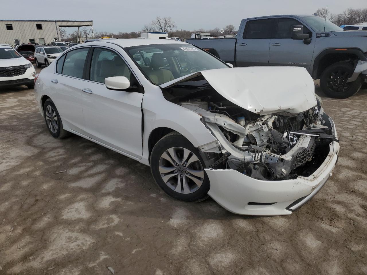 2015 Honda Accord VIN 1HGCR2F31FA108163 Copart auction photo, front end damage thumbnail 4