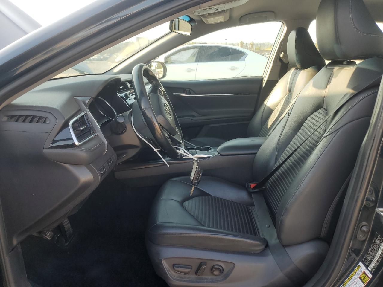 2018 Toyota Camry VIN 4T1B11HK8JU592528 Copart auction photo, side / front end damage thumbnail 7