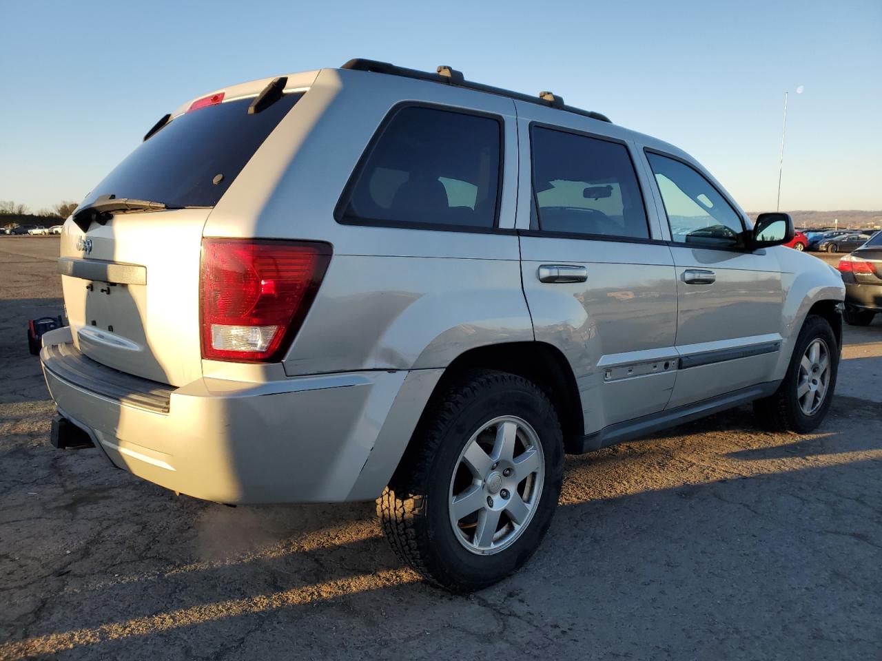 2009 Jeep Grand Cherokee VIN 1J8GR48K89C551203 Copart auction photo, front end / side damage thumbnail 3