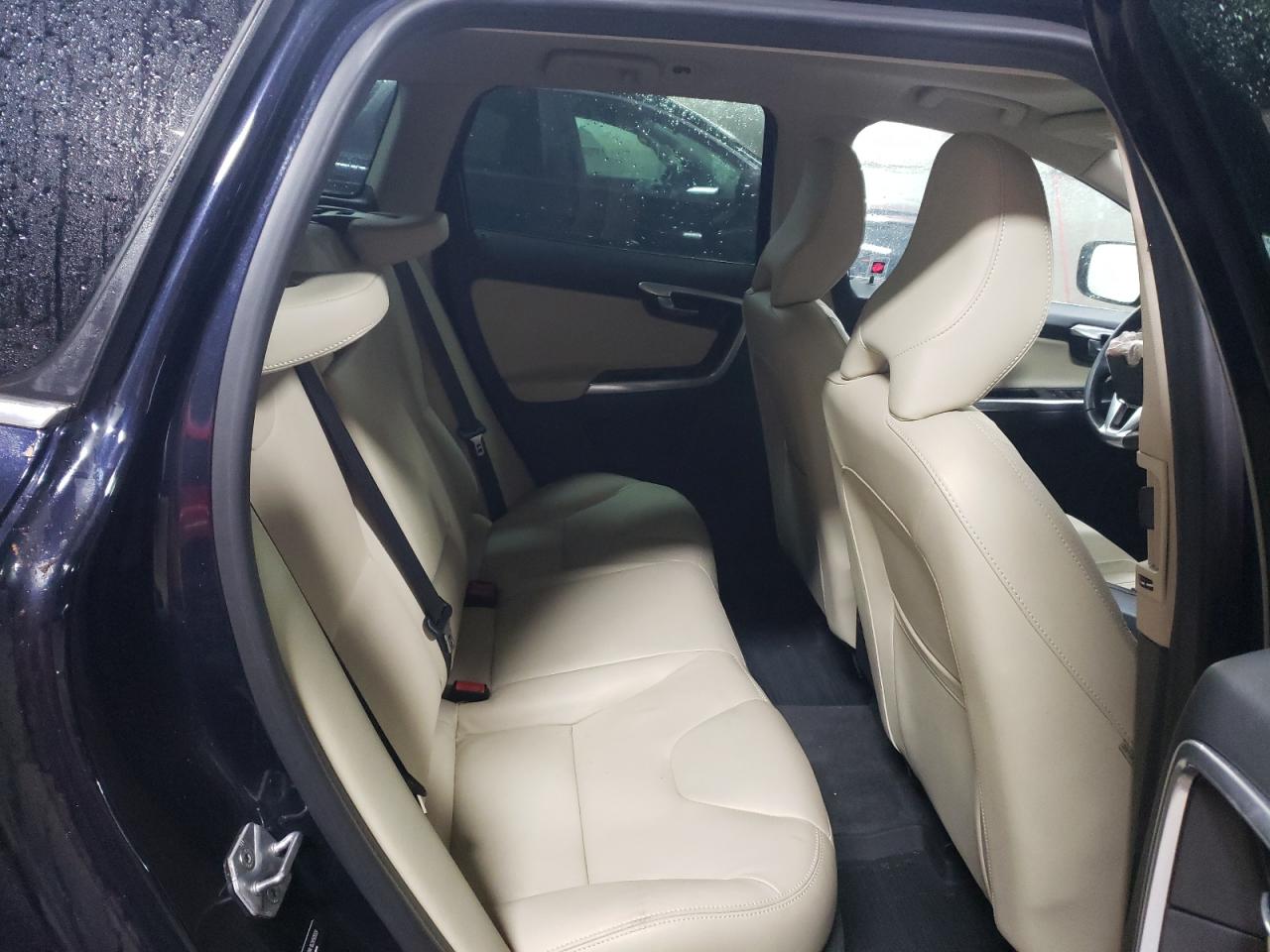 2016 Volvo XC60 VIN YV4612RK1G2850559 Copart auction photo, front end damage thumbnail 10