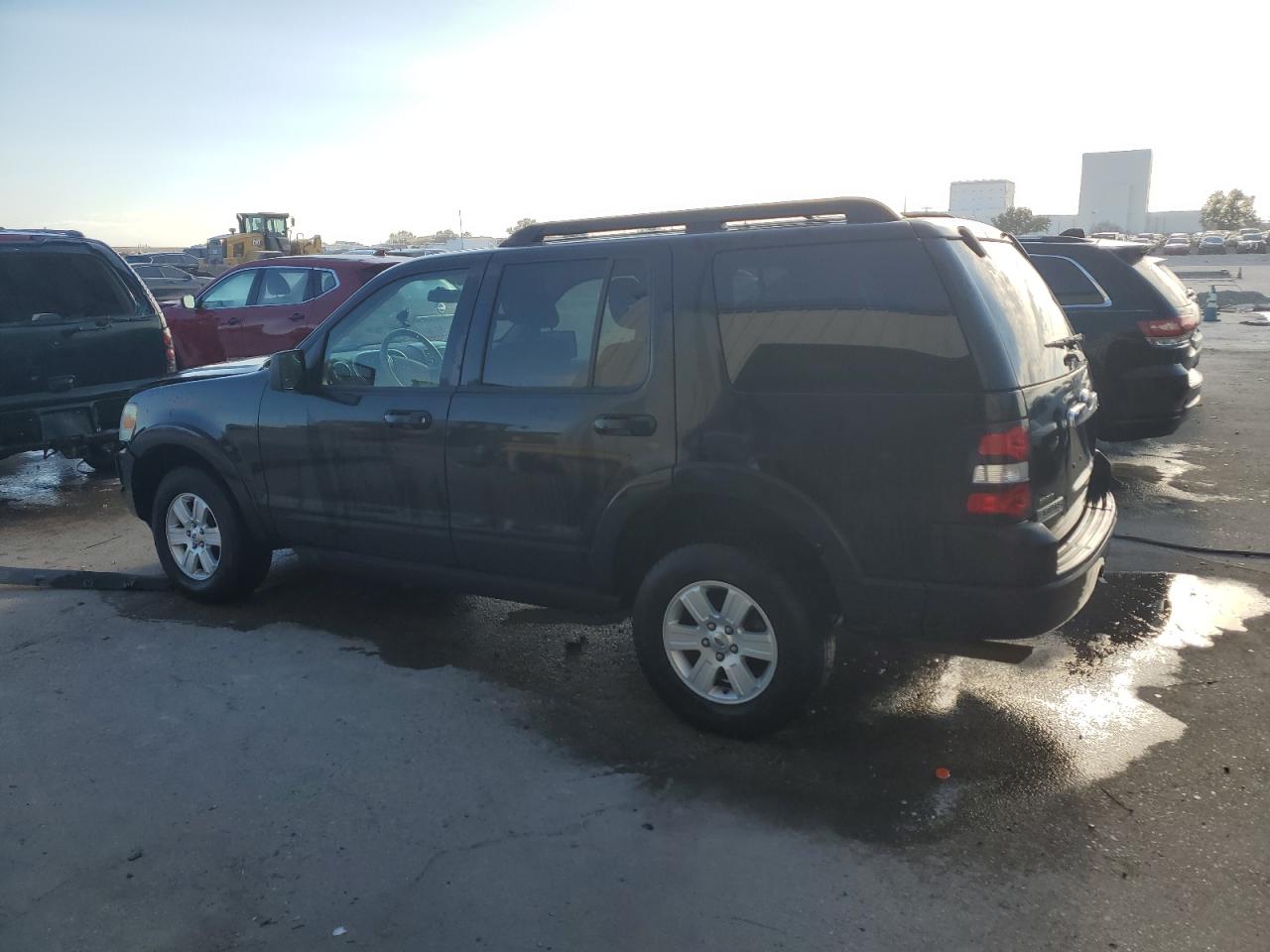 2010 Ford Explorer VIN 1FMEU6DE5AUA32936 Copart auction photo, front end damage thumbnail 2