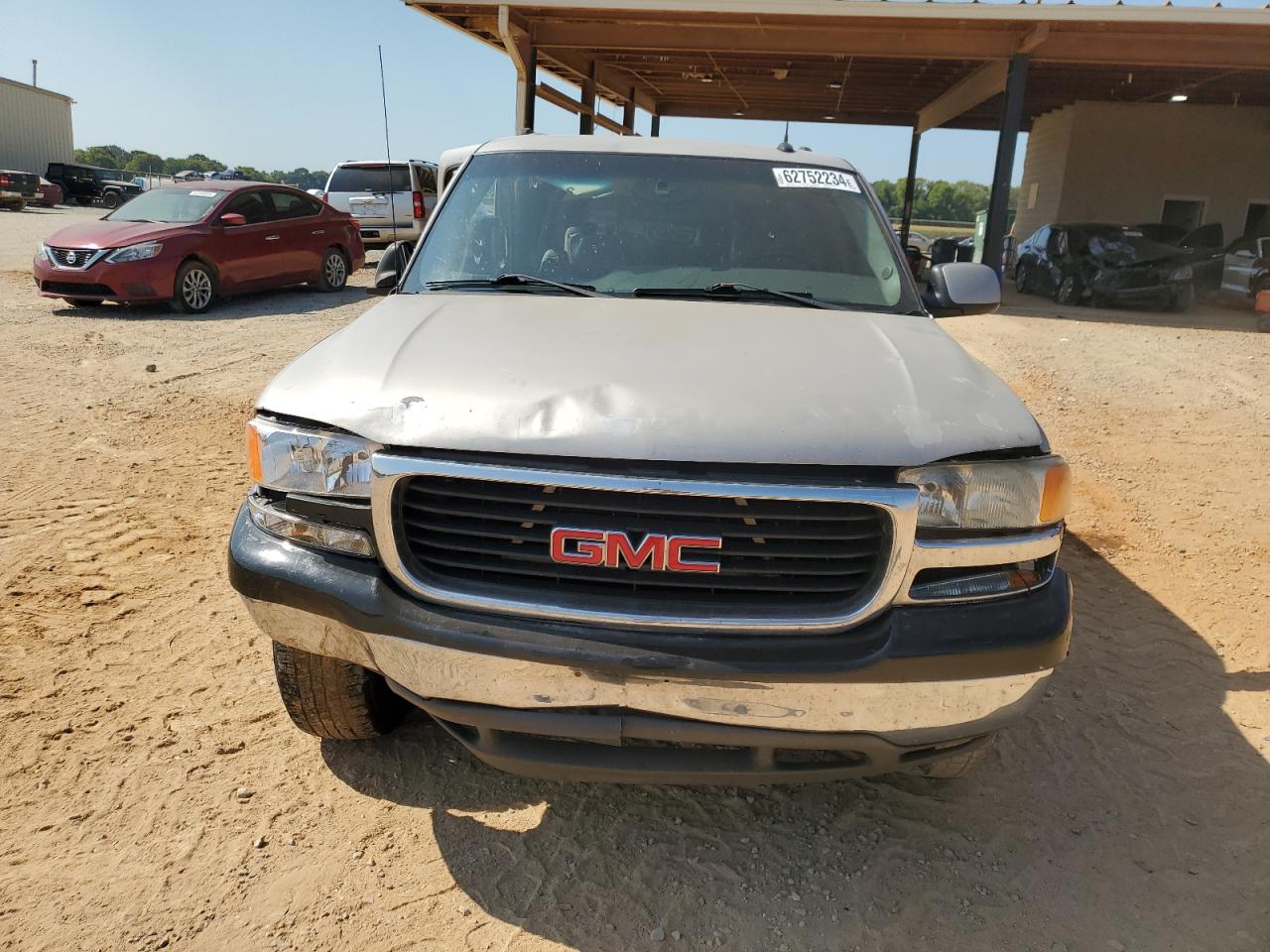 2005 GMC Yukon VIN 1GKEC16Z45J101007 Copart auction photo, all over damage thumbnail 5