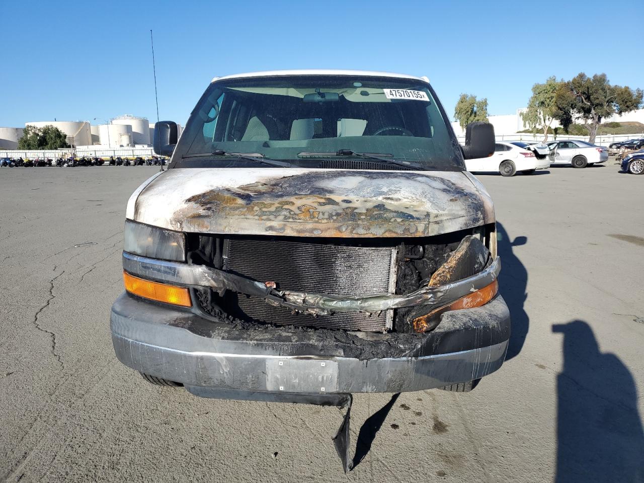 2007 Chevrolet Express VIN 1GAHG39U471121312 Copart auction photo, burn damage thumbnail 5