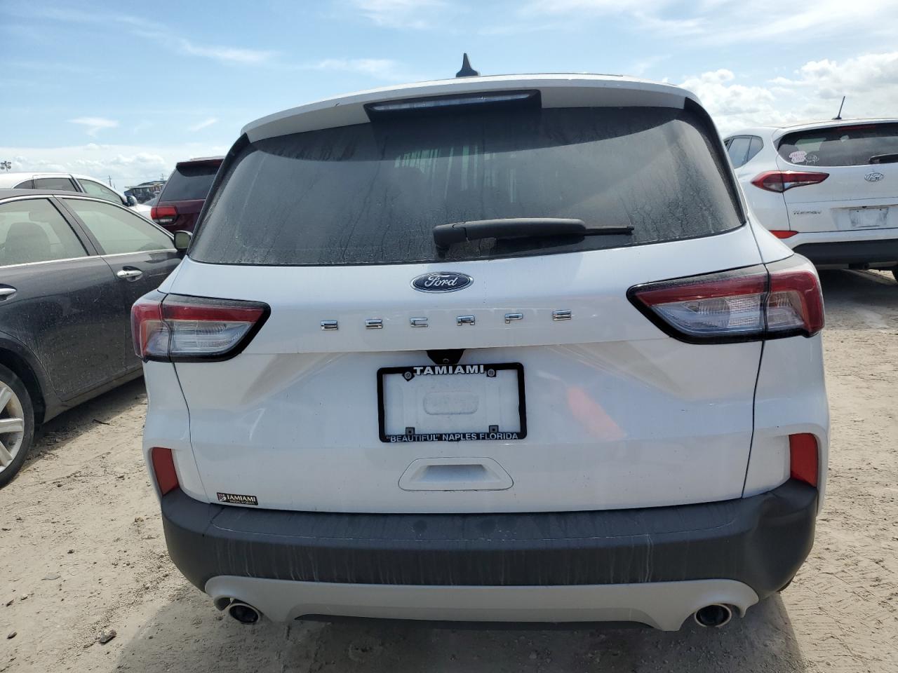 2022 Ford Escape VIN 1FMCU0F66NUA34517 Copart auction photo, water/flood damage thumbnail 6