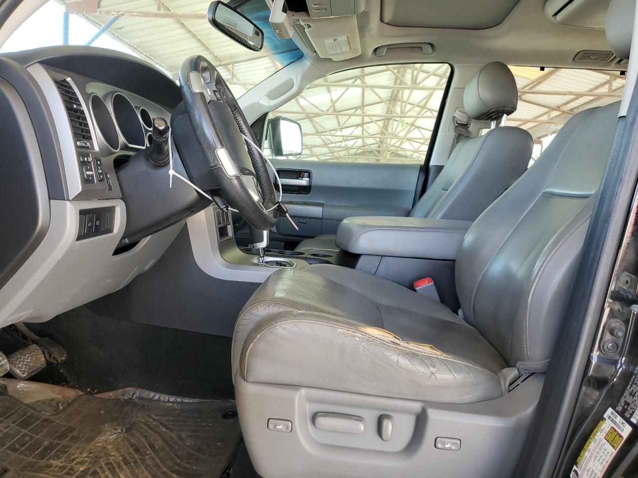 2014 Toyota Sequoia VIN 5TDKY5G17ES054073 Copart auction photo, side / minor dent/scratches damage thumbnail 7