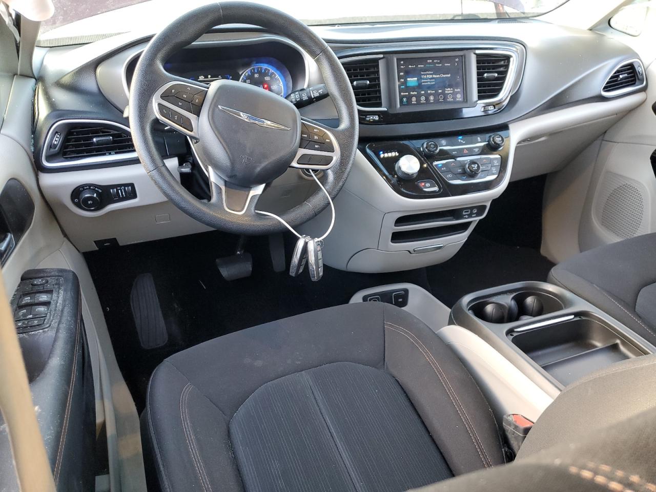 2020 Chrysler Pacifica VIN 2C4RC1FG6LR120047 Copart auction photo, all over damage thumbnail 8