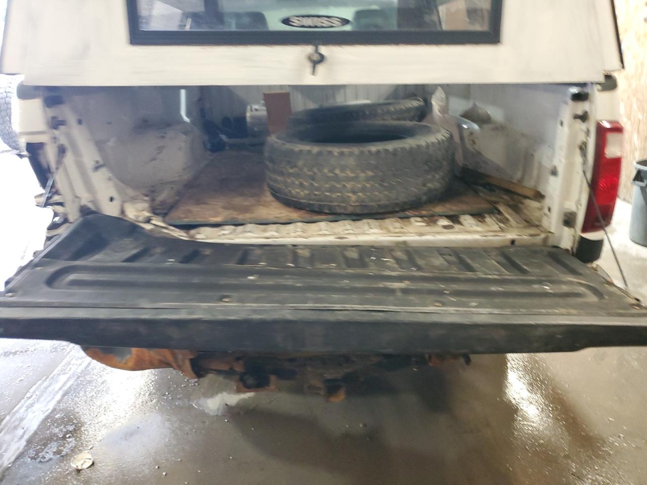 2011 Ford F250 VIN 1FTBF2B61BEA75090 Copart auction photo, rear end damage thumbnail 10
