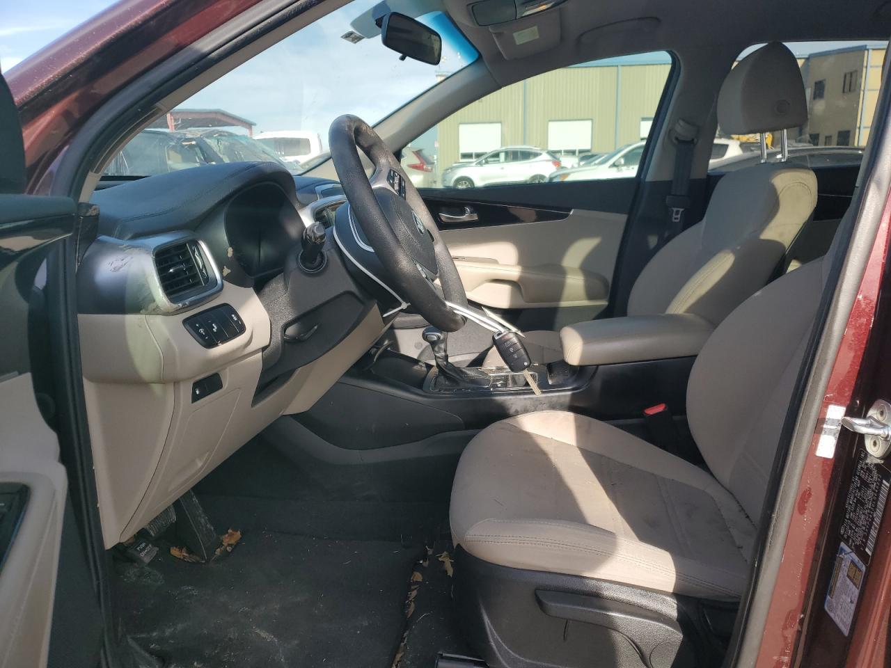 2020 KIA Sorento VIN 5XYPG4A30LG646292 Copart auction photo, all over damage thumbnail 7