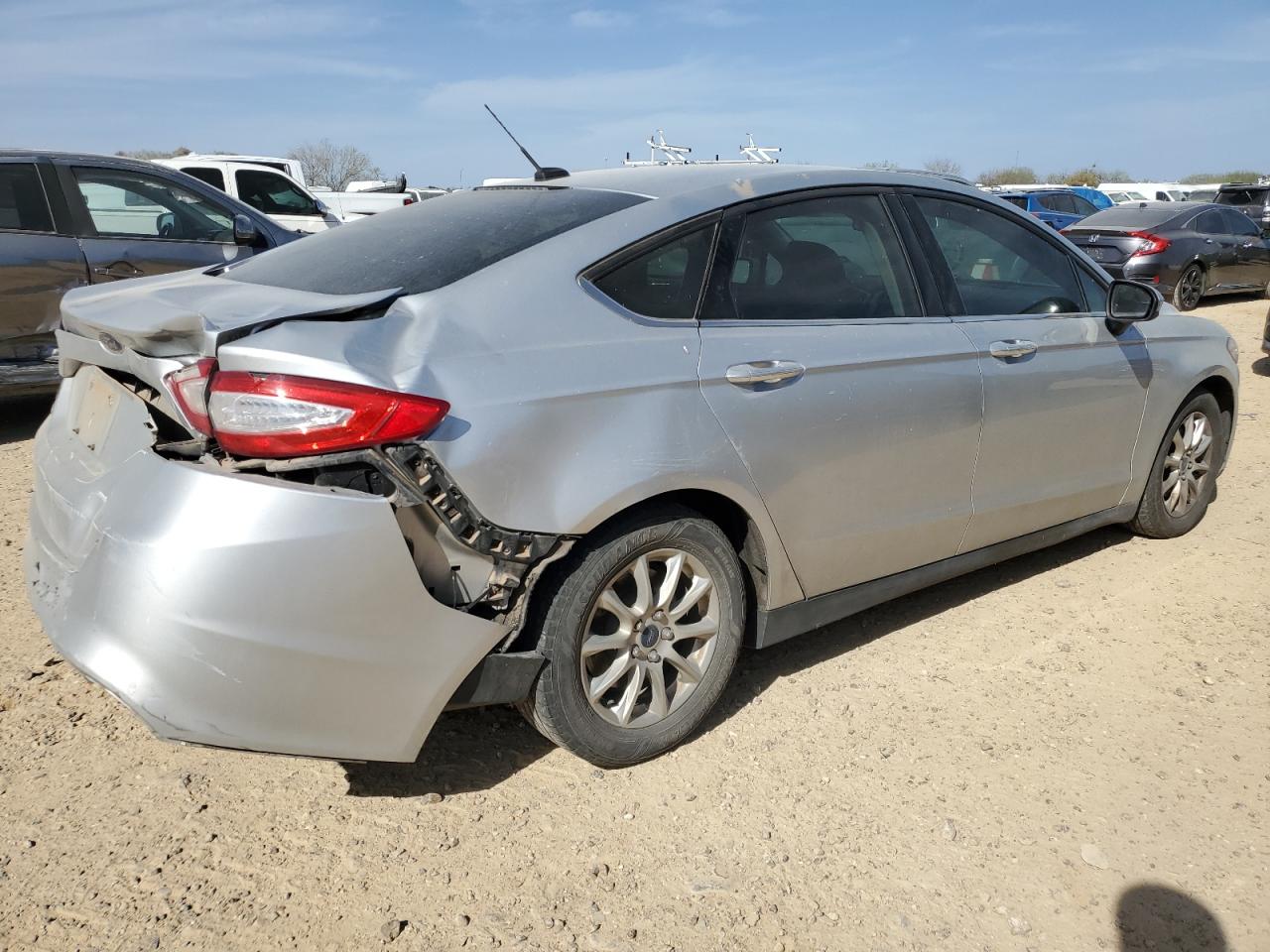 2016 Ford Fusion VIN 3FA6P0G70GR340564 Copart auction photo, rear end / minor dent/scratches damage thumbnail 3