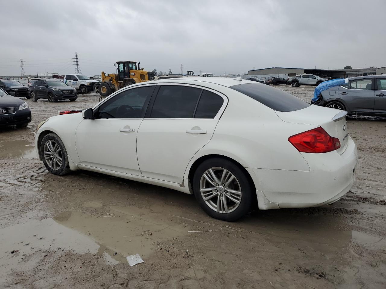 2011 Infiniti G VIN JN1CV6APXBM303329 Copart auction photo, undercarriage / minor dent/scratches damage thumbnail 2