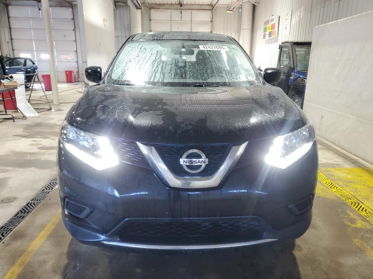 2016 Nissan Rogue VIN JN8AT2MV3GW135742 Copart auction photo, rear end damage thumbnail 5