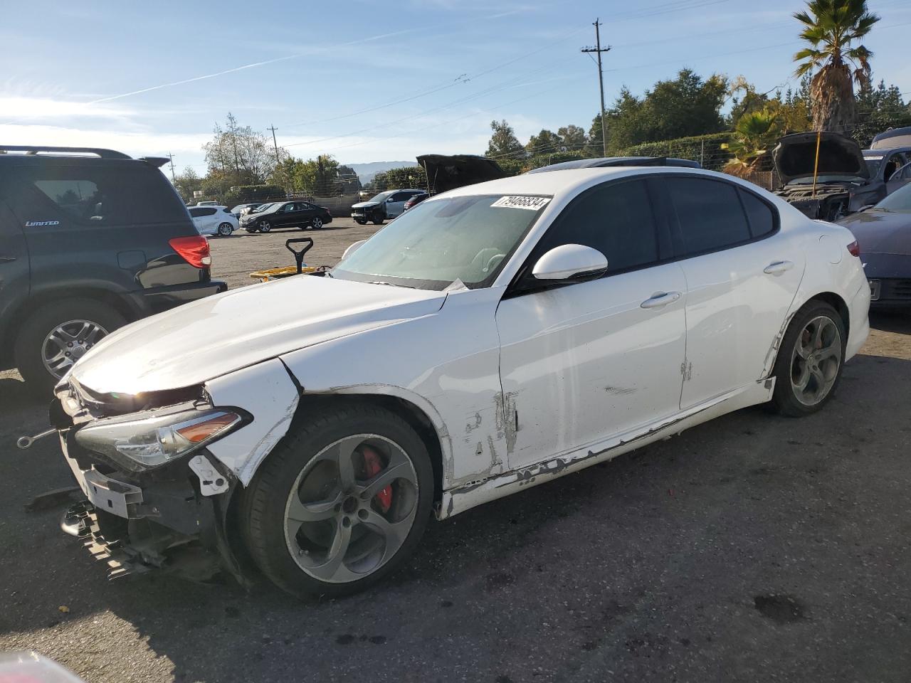 2018 Alfa Romeo Giulia VIN ZARFAEBN3J7566343