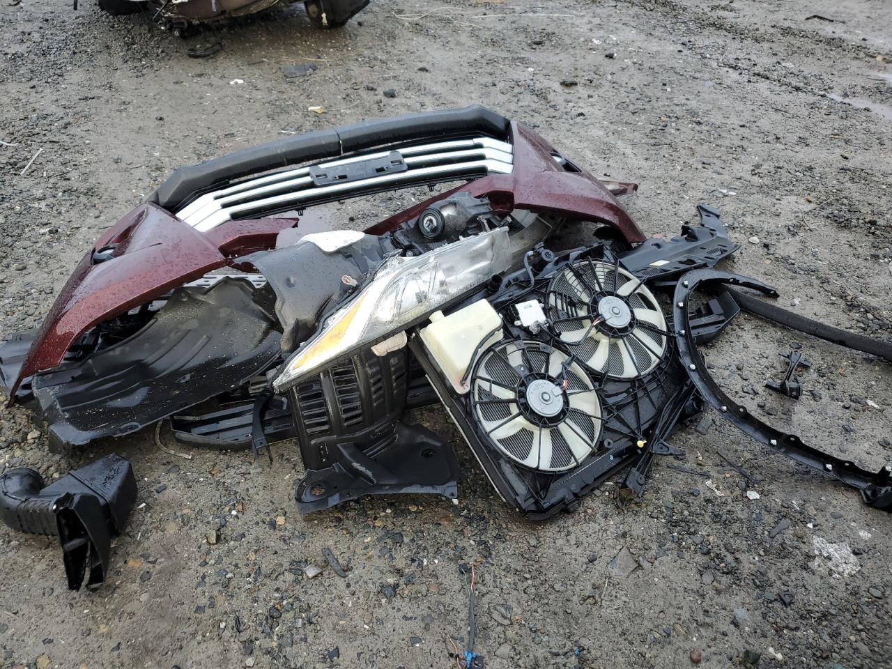 2019 Toyota Highlander VIN 5TDJZRFH6KS710208 Copart auction photo, front end / side damage thumbnail 13