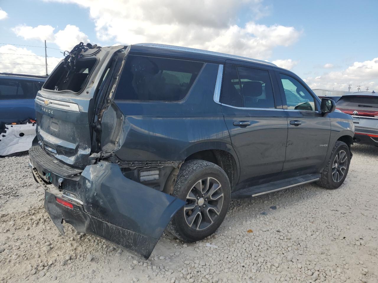 2021 Chevrolet Tahoe VIN 1GNSCMED7MR413335 Copart auction photo, all over damage thumbnail 3
