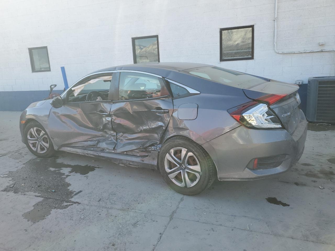 2016 Honda Civic VIN 19XFC2E56GE005639 Copart auction photo, side damage thumbnail 2