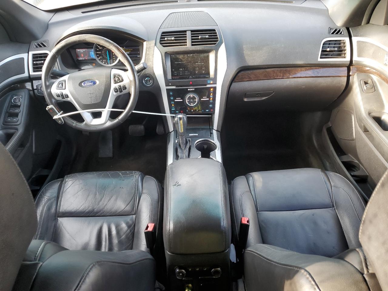 2014 Ford Explorer VIN 1FM5K8F83EGB89183 Copart auction photo, front end / side damage thumbnail 8