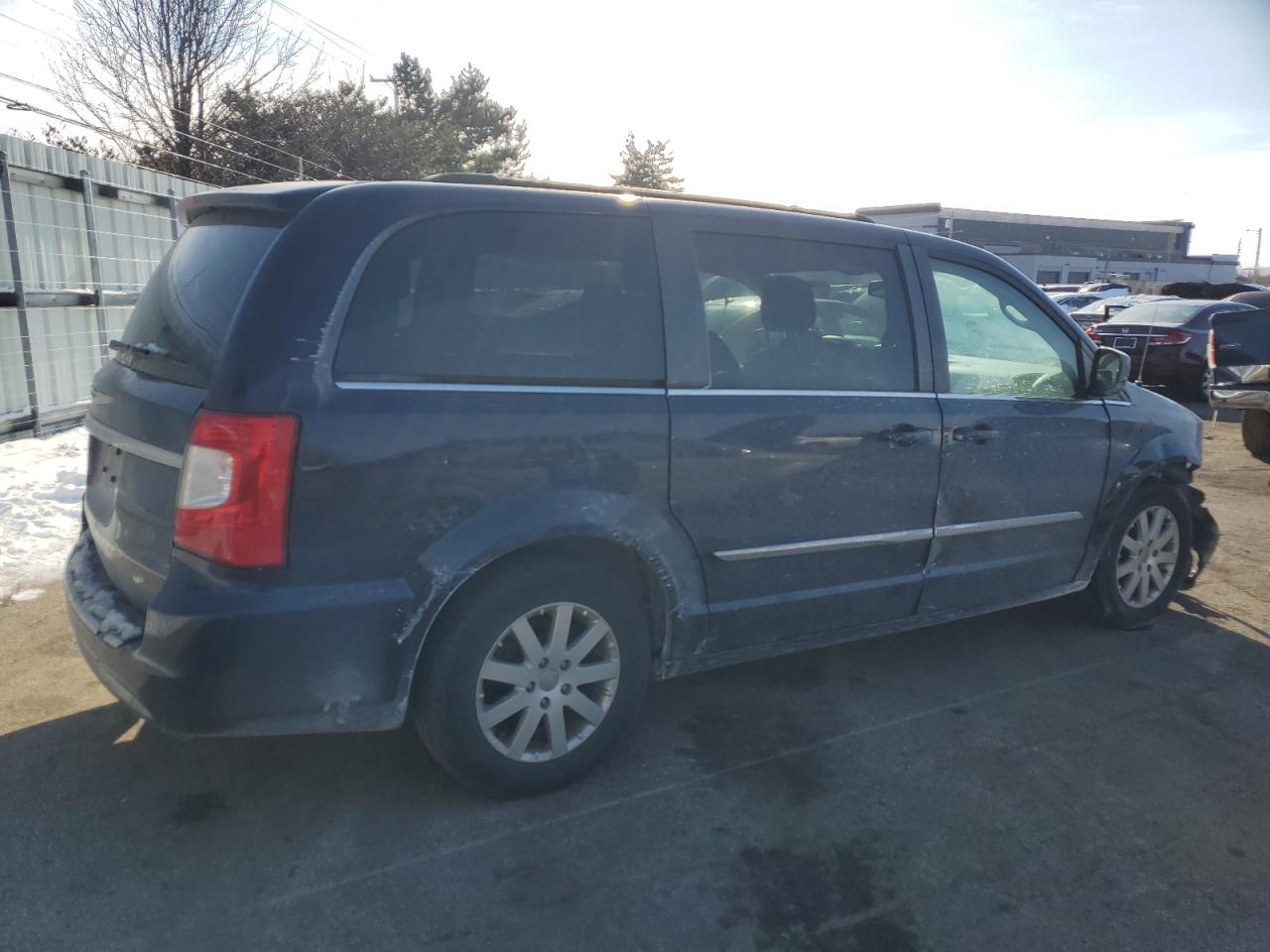 2013 Chrysler Town & Country VIN 2C4RC1BG2DR713489 Copart auction photo, front end damage thumbnail 3