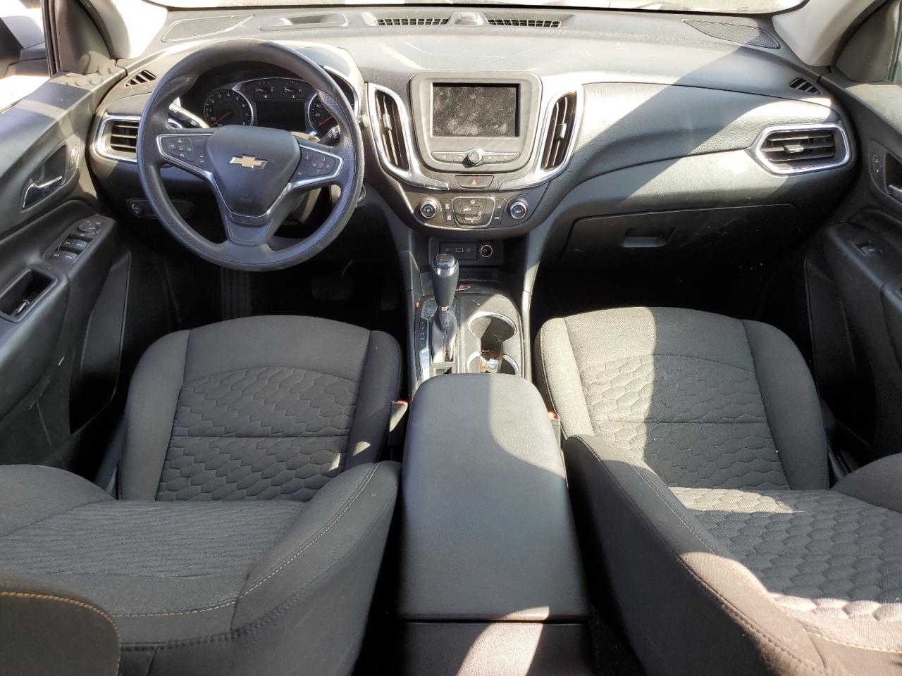 2020 Chevrolet Equinox VIN 2GNAXKEV3L6145553 Copart auction photo, front end / rear end damage thumbnail 8