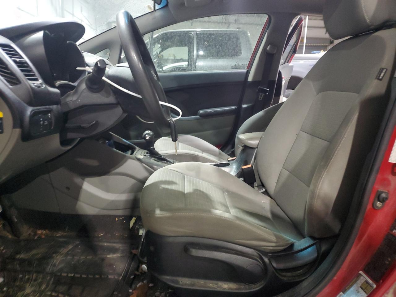 2016 KIA Forte VIN KNAFX4A63G5442152 Copart auction photo, front end / minor dent/scratches damage thumbnail 7