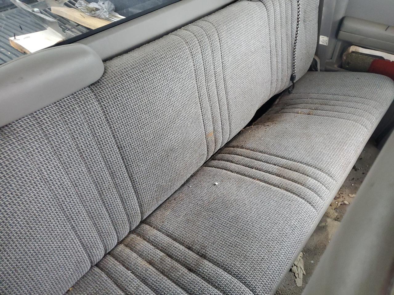 1996 Chevrolet GMT-400 VIN 2GCEC19M5T1136951 Copart auction photo, all over damage thumbnail 10
