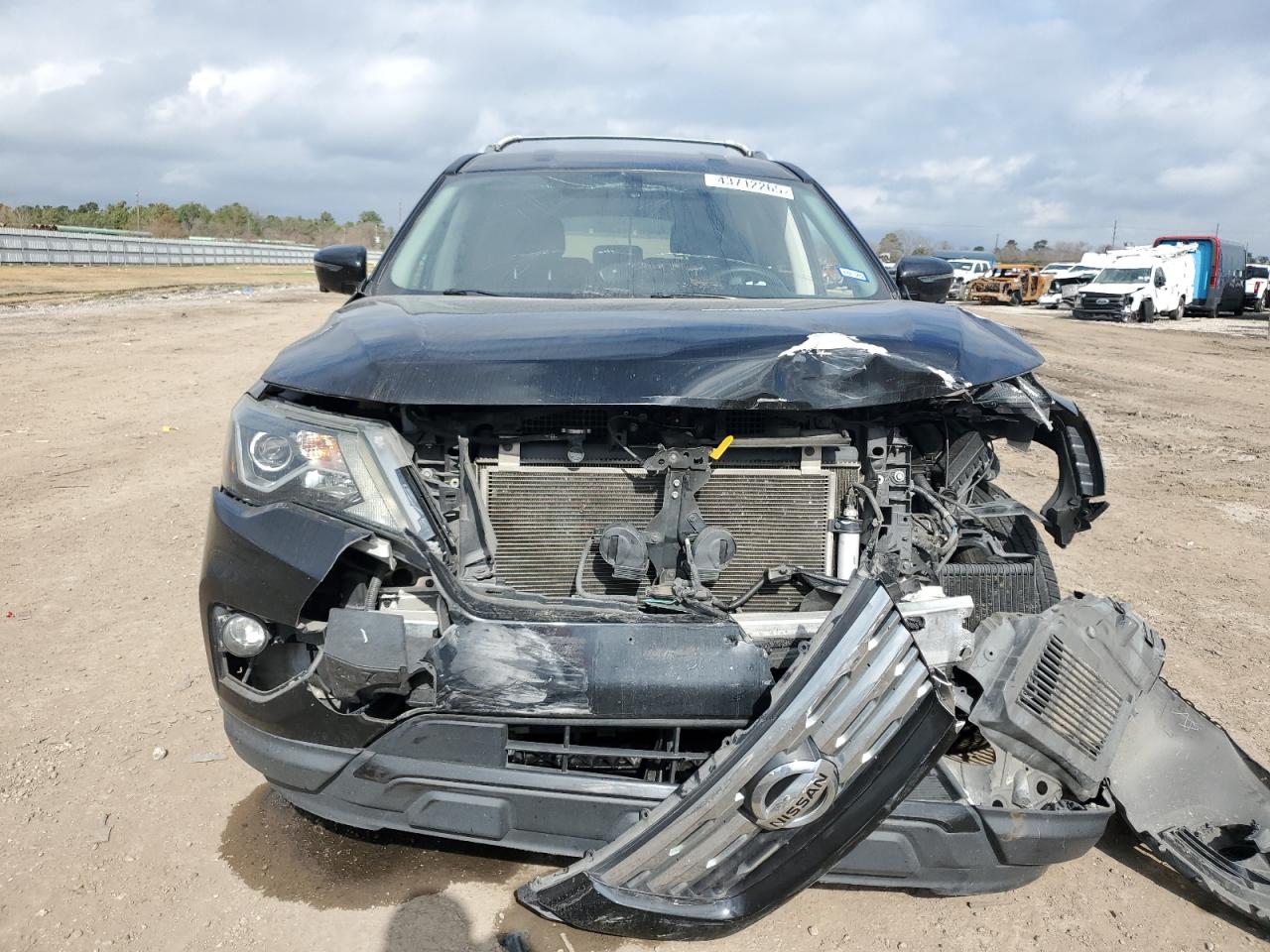 2019 Nissan Pathfinder VIN 5N1DR2MN0KC605383 Copart auction photo, front end damage thumbnail 5