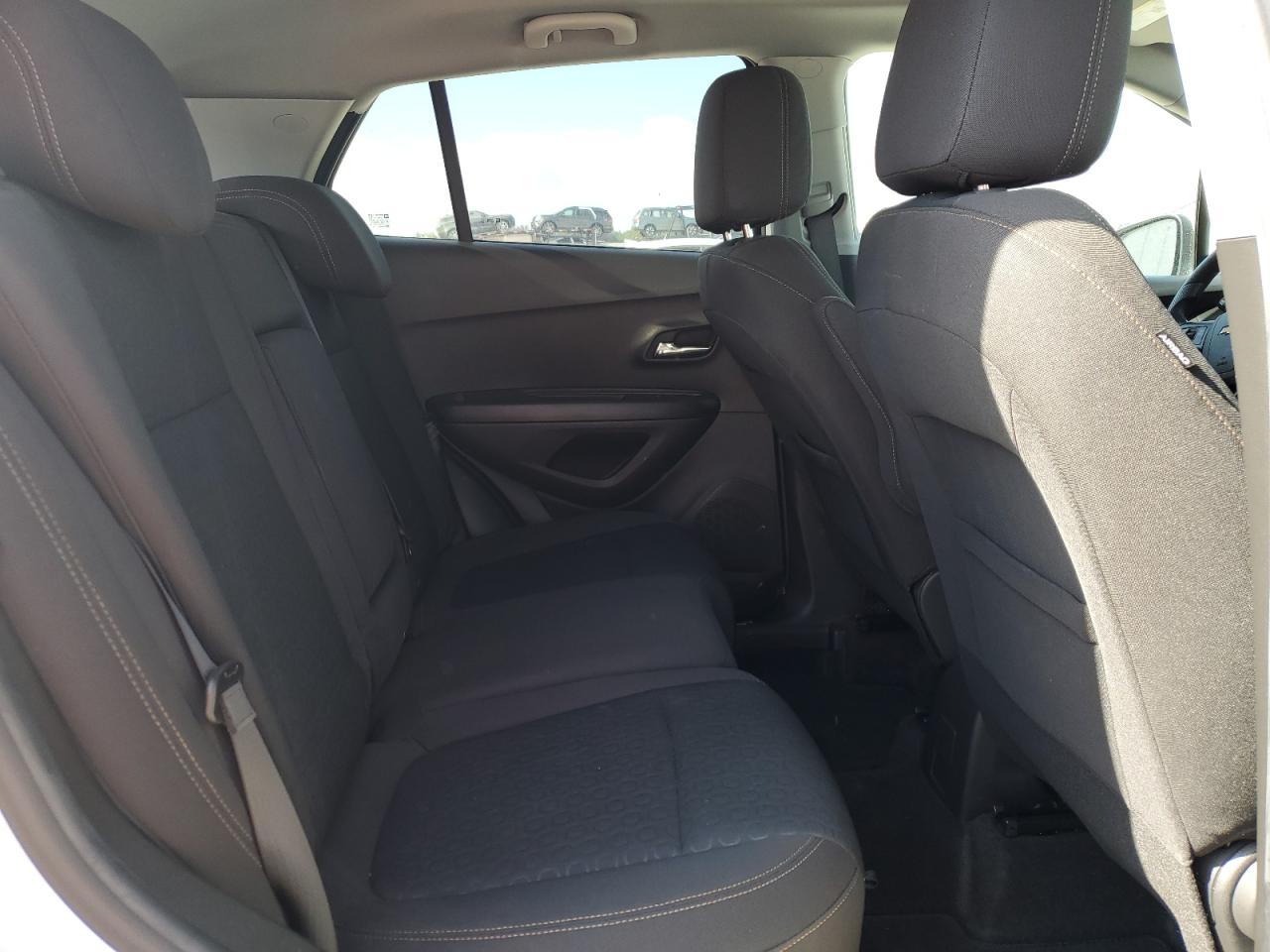 2022 Chevrolet Trax VIN KL7CJNSM9NB541760 Copart auction photo, rear end damage thumbnail 10