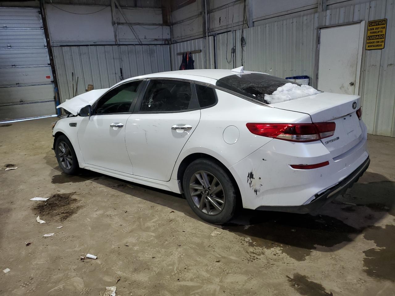 2020 KIA Optima VIN 5XXGT4L32LG425824 Copart auction photo, front end damage thumbnail 2