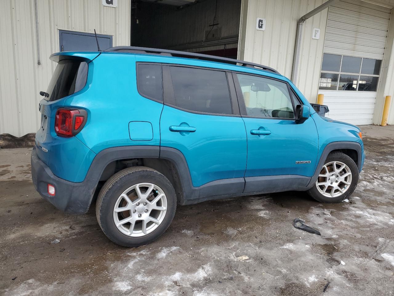 2020 Jeep Renegade VIN ZACNJABB4LPL39279 Copart auction photo, front end / side damage thumbnail 3