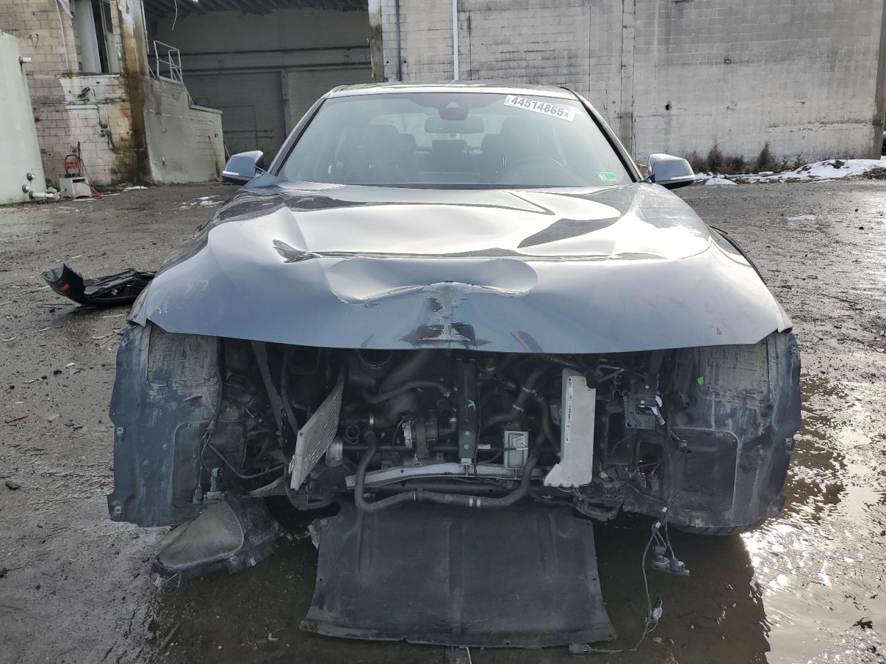 2017 BMW 3er VIN WBA8E1C52HK479861 Copart auction photo, front end damage thumbnail 5