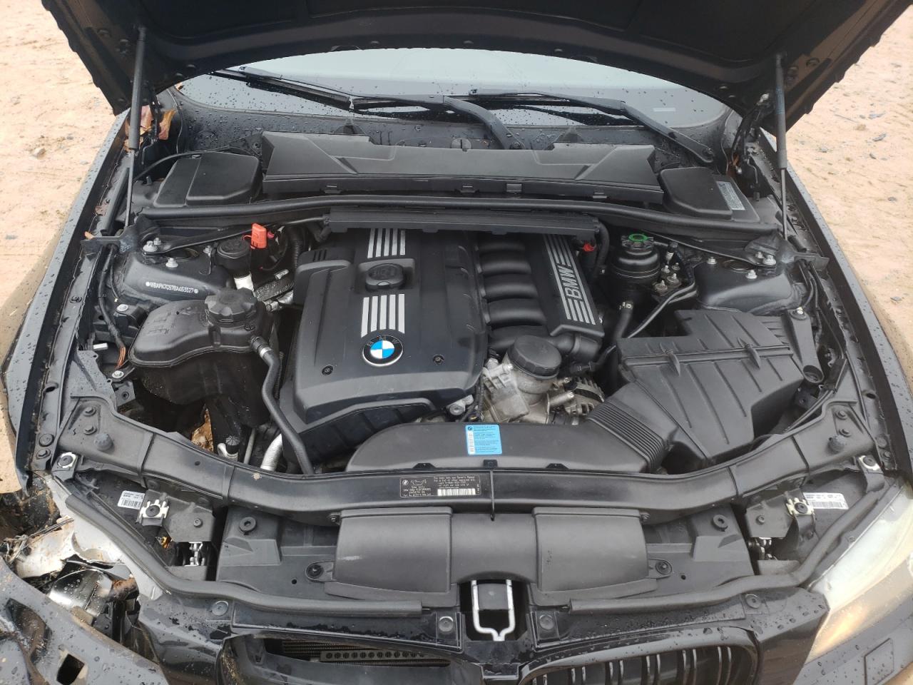 2011 BMW 3er VIN WBAPK7C57BA463627 Copart auction photo, front end damage thumbnail 11