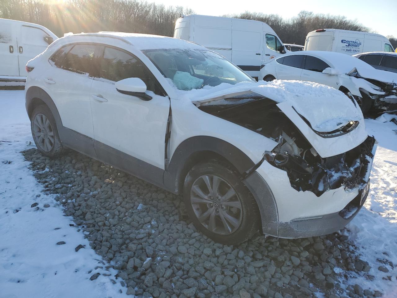 2022 Mazda CX-30 VIN 3MVDMBDL3NM425155 Copart auction photo, front end damage thumbnail 4