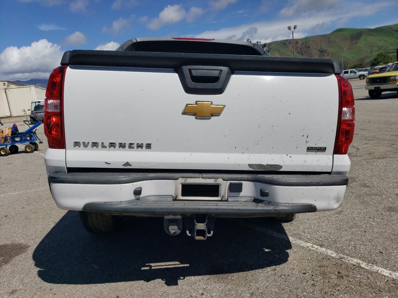 2012 Chevrolet Avalanche VIN 3GNMCEE00CG105045 Copart auction photo, front end / side damage thumbnail 6