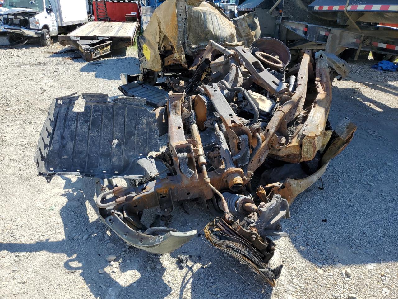 2004 Ford F-150 VIN 1FTPX14584FA32347 Copart auction photo, all over / burn damage thumbnail 10
