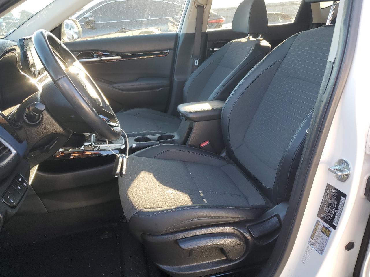 2023 KIA Seltos VIN KNDEUCAAXP7446600 Copart auction photo, front end / top/roof damage thumbnail 7