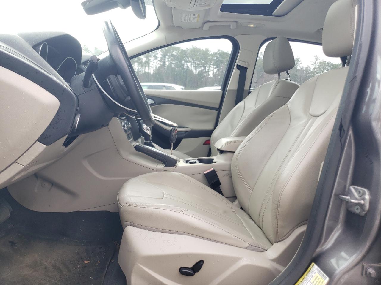 2012 Ford Focus VIN 1FAHP3H22CL193881 Copart auction photo, front end / minor dent/scratches damage thumbnail 7