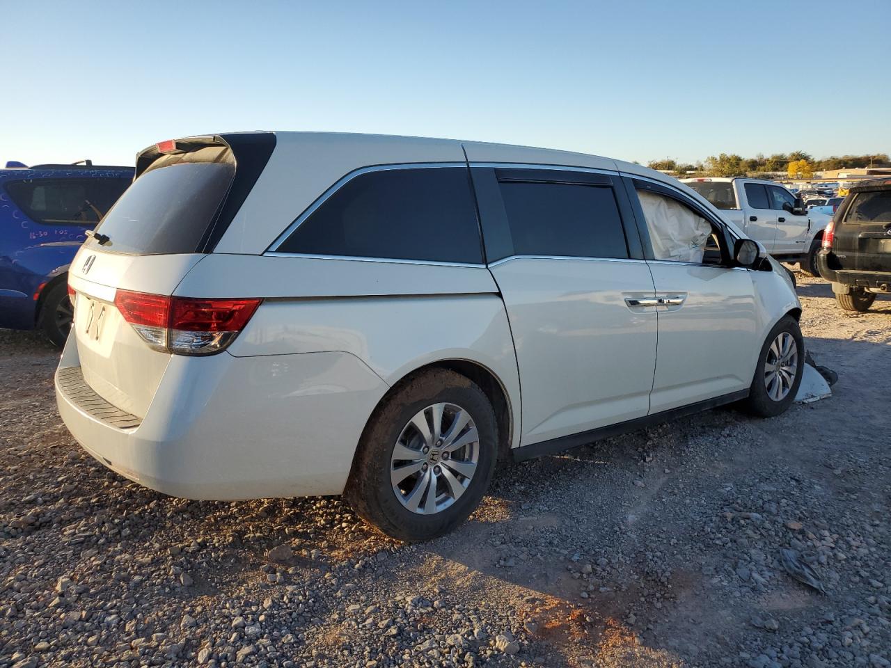 2016 Honda Odyssey VIN 5FNRL5H68GB124887 Copart auction photo, front end / mechanical damage thumbnail 3