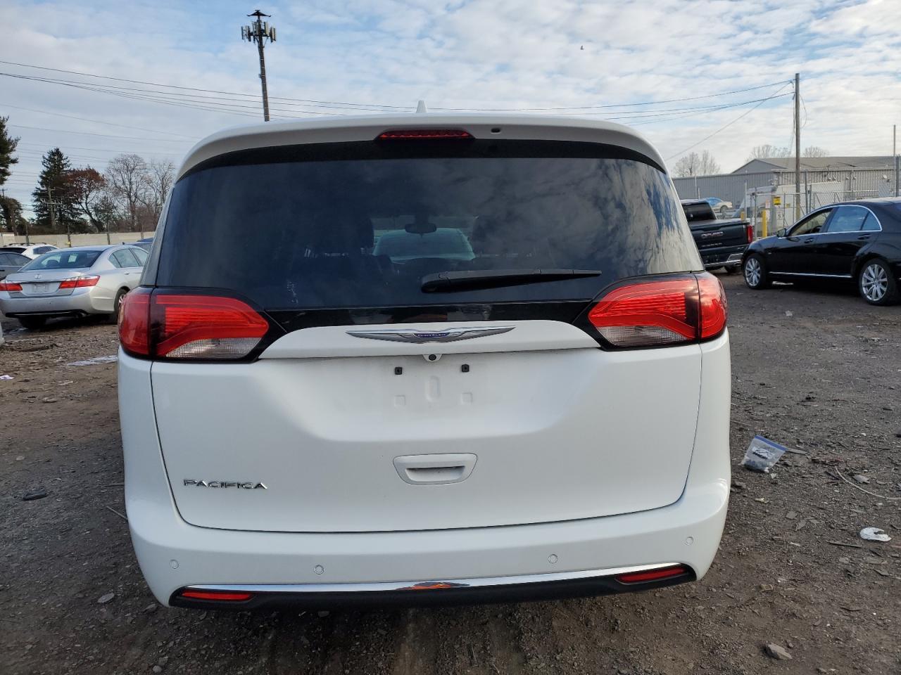 2020 Chrysler Pacifica VIN 2C4RC1BG3LR284443 Copart auction photo, front end / side damage thumbnail 6
