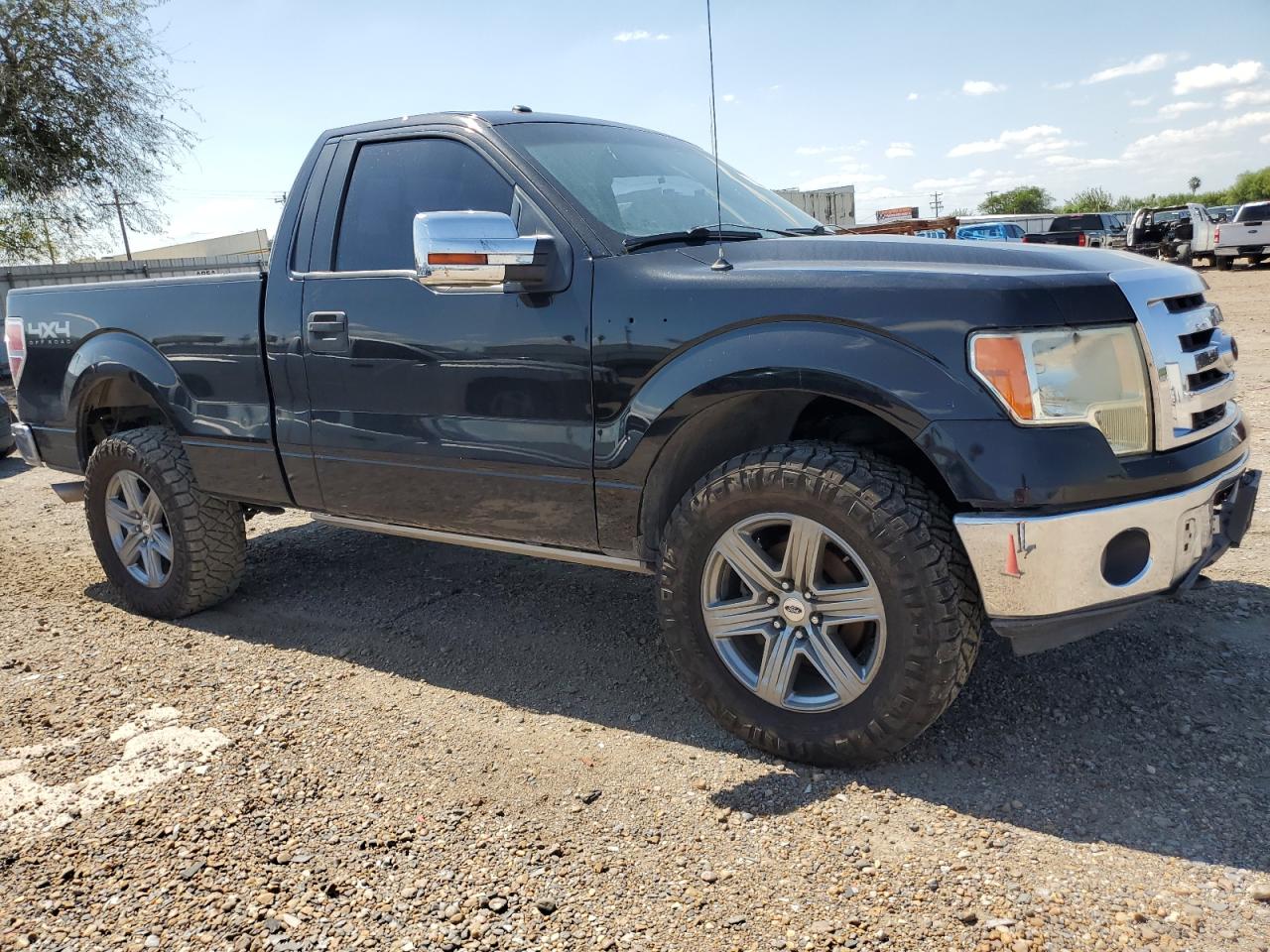 2011 Ford F-150 VIN 1FTMF1EF7BFA72817 Copart auction photo, side / front end damage thumbnail 4