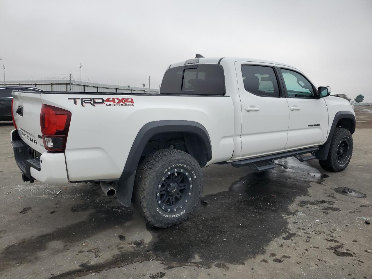 2019 Toyota Tacoma VIN 3TMDZ5BN0KM066805 Copart auction photo, front end damage thumbnail 3