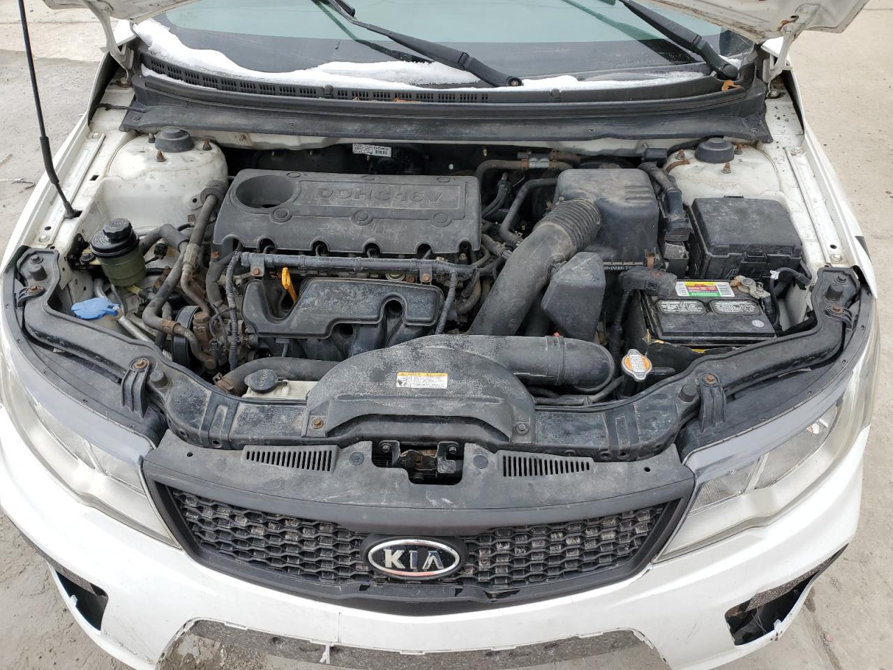 2010 KIA Forte VIN KNAFU6A2XA5302446 Copart auction photo, all over damage thumbnail 11