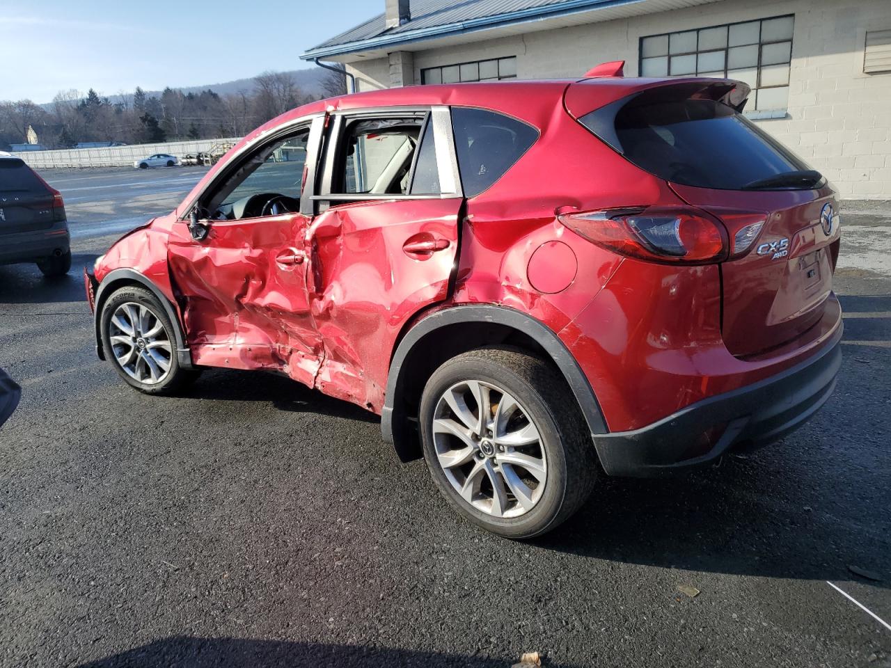 2015 Mazda CX-5 VIN JM3KE4DY0F0502458 Copart auction photo, all over damage thumbnail 2