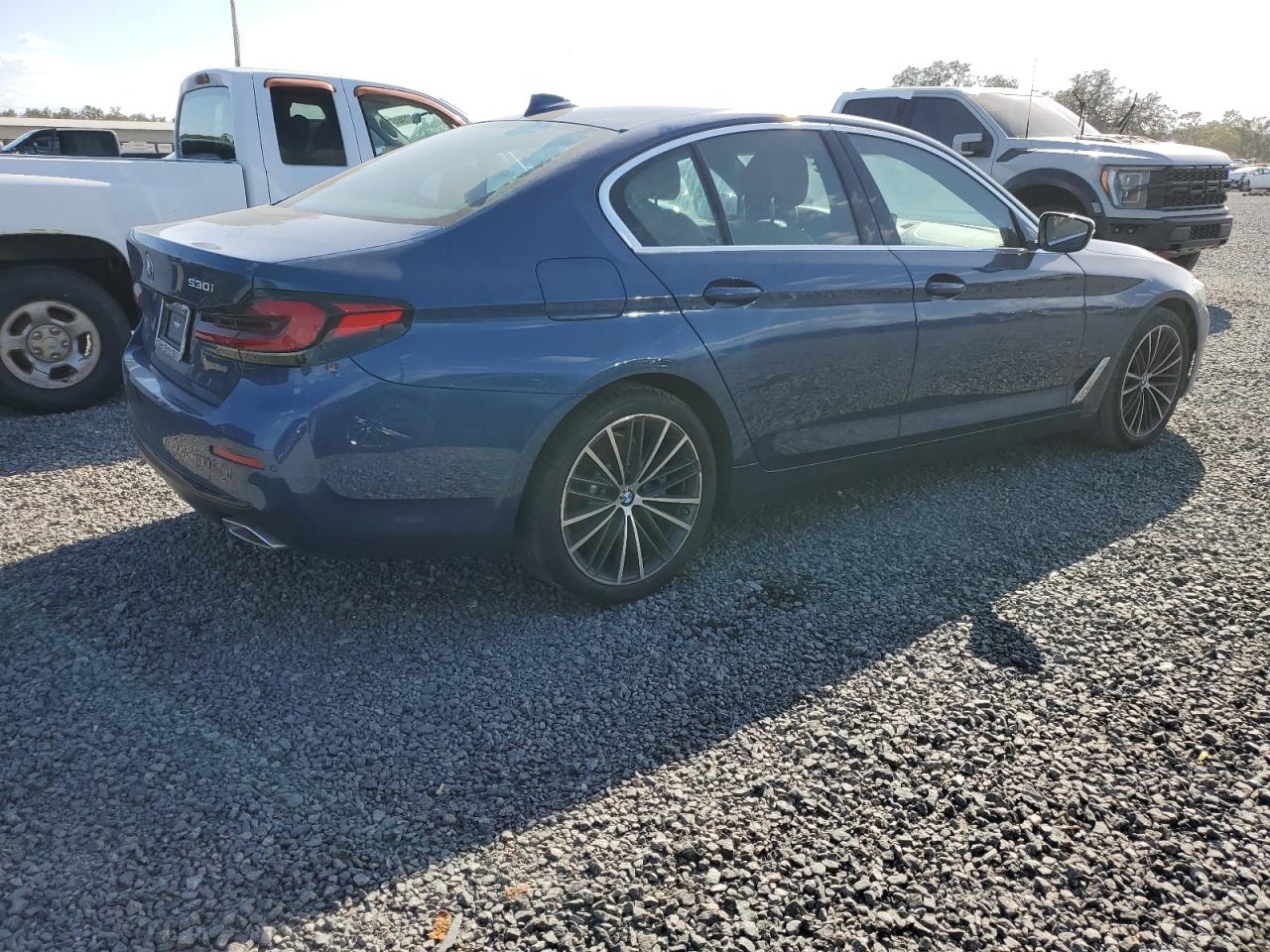 2023 BMW 5er VIN WBA53BH08PWY08176 Copart auction photo, water/flood damage thumbnail 3