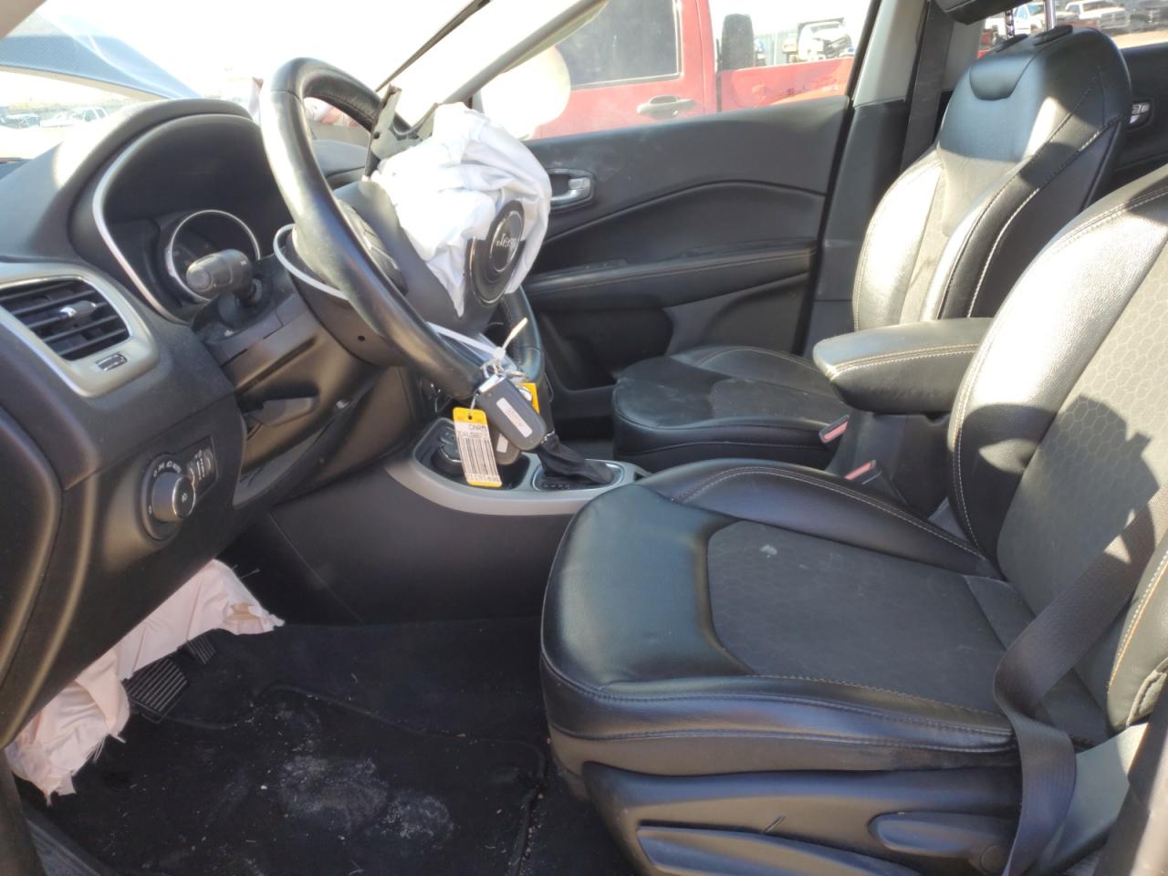 2018 Jeep Compass VIN 3C4NJDBB7JT423543 Copart auction photo, side / mechanical damage thumbnail 7