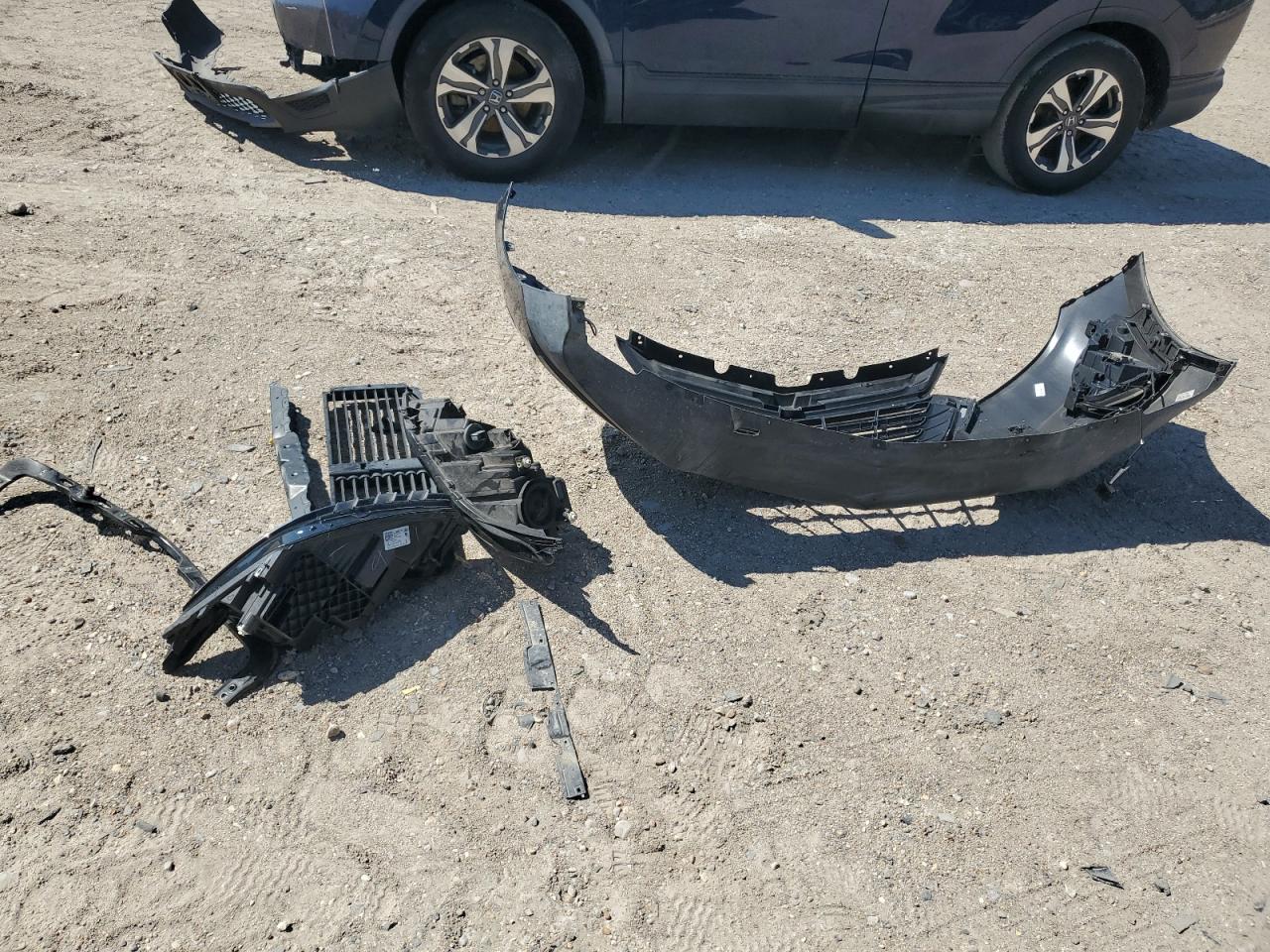 2018 Chevrolet Equinox VIN 3GNAXJEV6JS555143 Copart auction photo, front end damage thumbnail 13