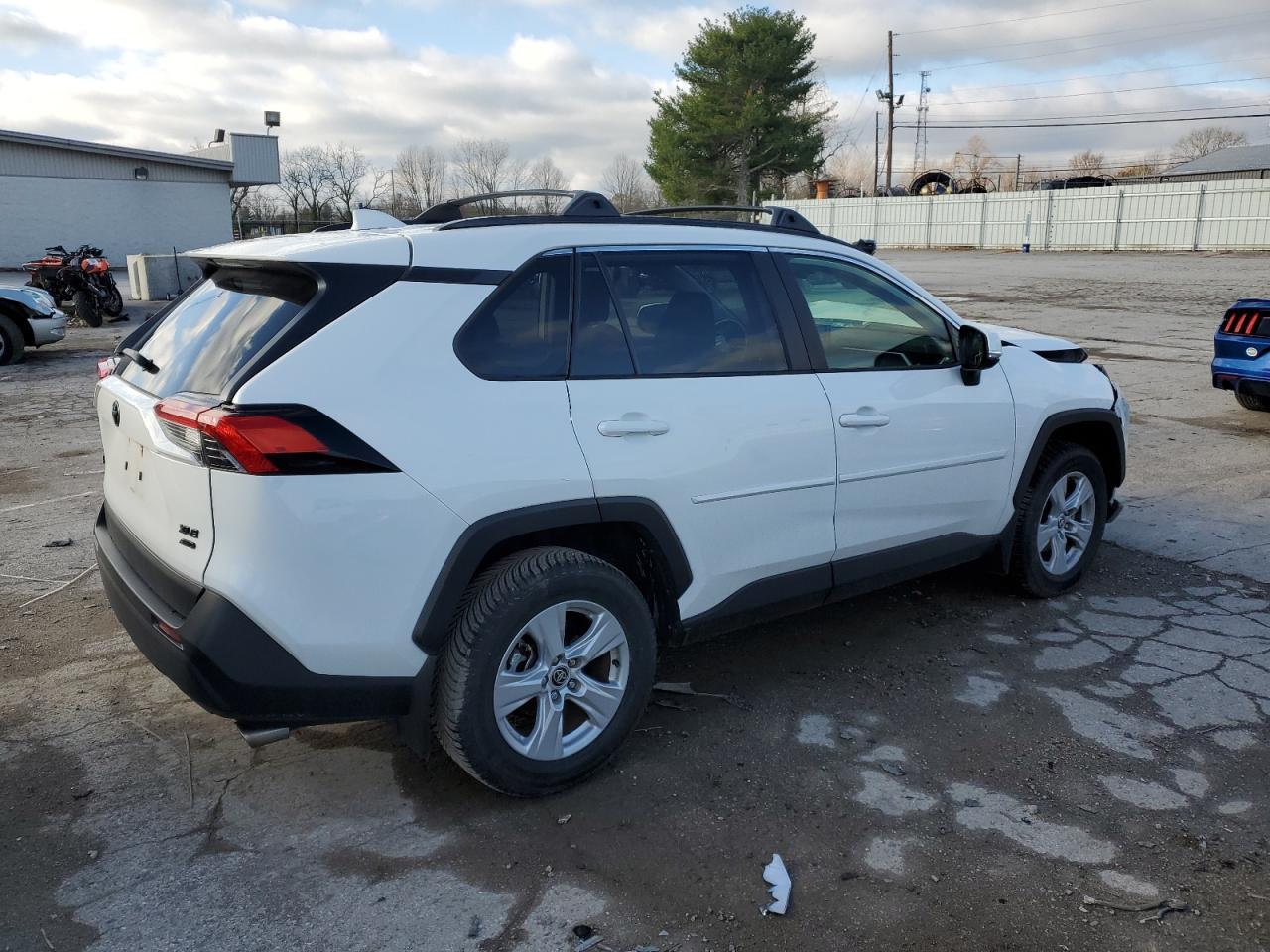 2020 Toyota RAV 4 VIN JTMP1RFV7LD057392 Copart auction photo, front end damage thumbnail 3