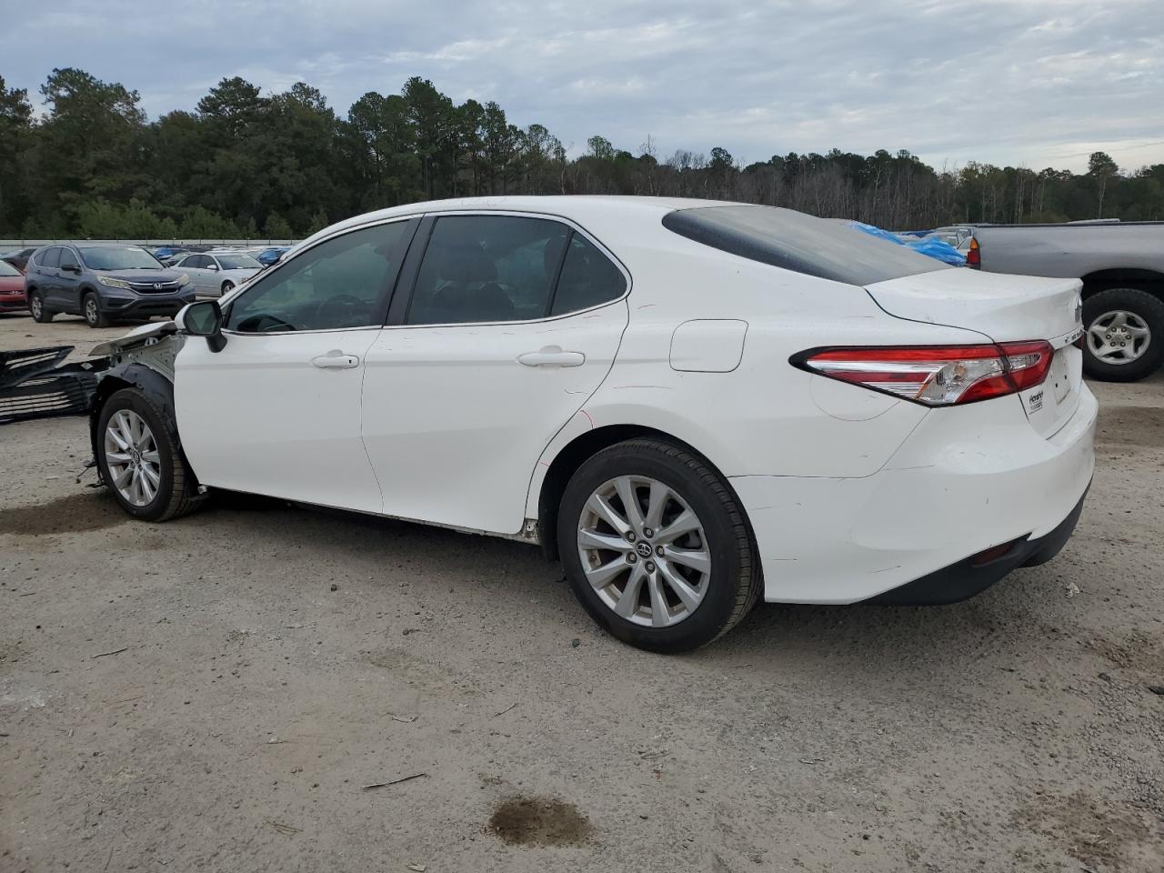 2018 Toyota Camry VIN 4T1B11HK6JU519268 Copart auction photo, front end damage thumbnail 2