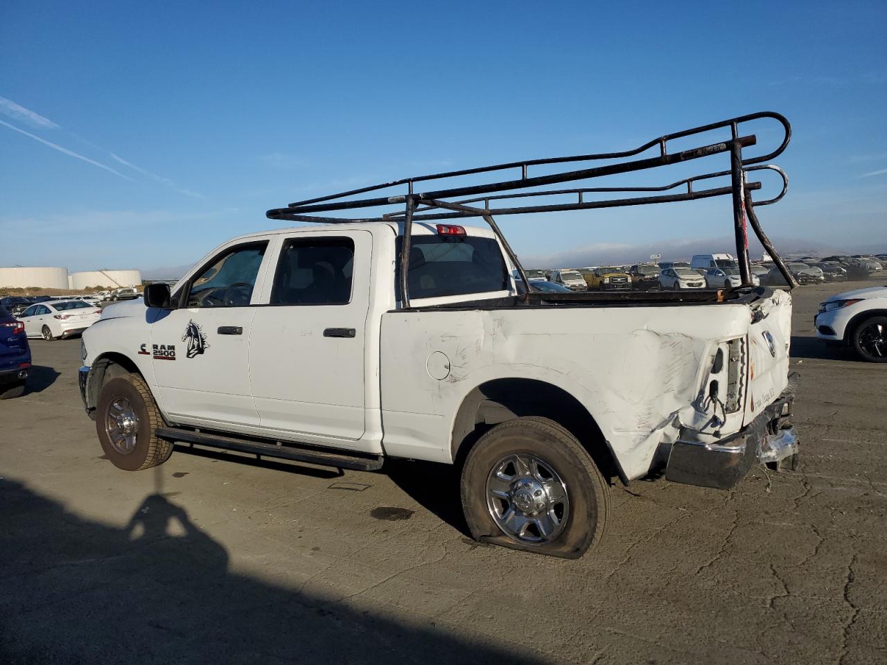 2018 RAM 2500 VIN 3C6UR5CL4JG420326 Copart auction photo, rear end / vandalism damage thumbnail 2